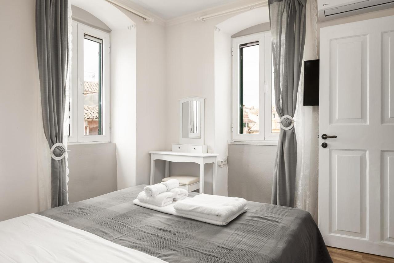 Sky Loft Corfu Old Town Apartments エクステリア 写真